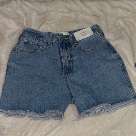 Hollister Denim - Hollister high rise Jean shorts